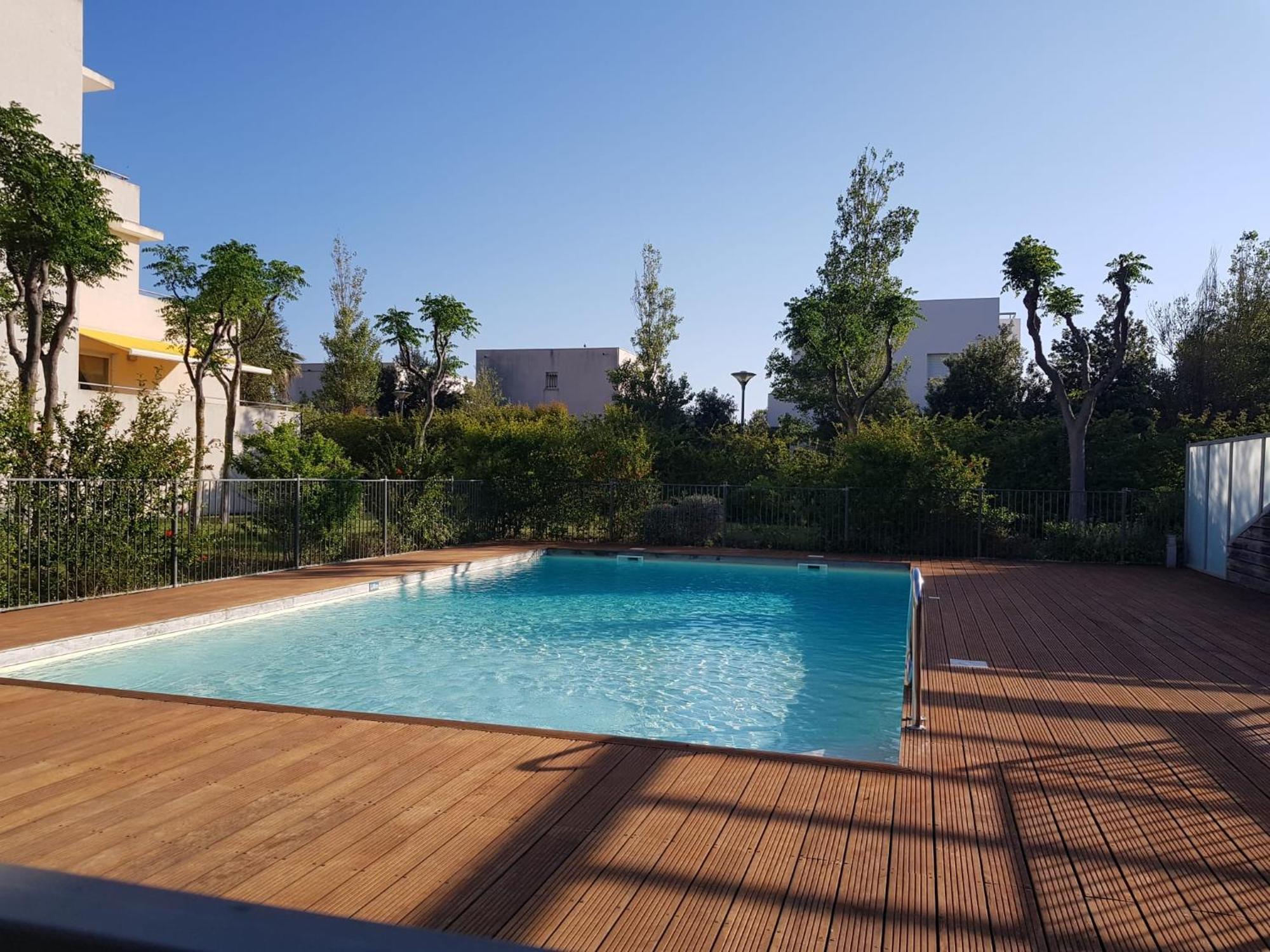 Studio A La Mer Avec Piscine Sète Kültér fotó